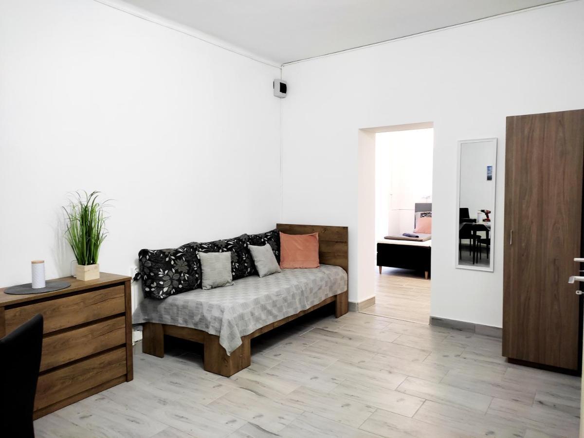 Dunapart Apartment Vác Eksteriør bilde