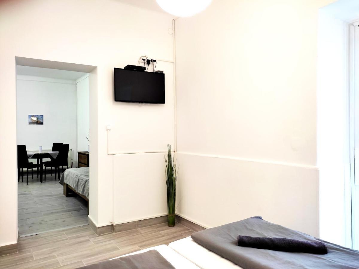 Dunapart Apartment Vác Eksteriør bilde