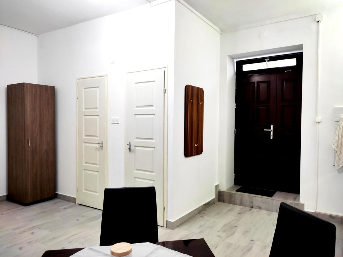 Dunapart Apartment Vác Eksteriør bilde